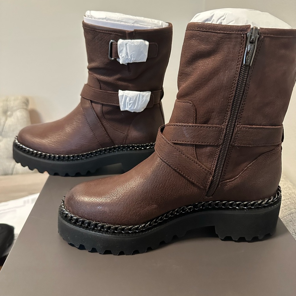 Vince Camuto Grizzly Magonza (Brown) Women’s Boots 6 1/2